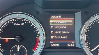 Škoda Octavia Combi 2.0 TDI 184k L&K DSG 4x4 - 14