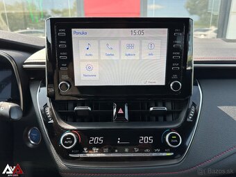 Toyota Corolla Combi TS 1.8 Hybrid e-CVT Executive, Pôvodný - 14