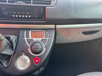 Peugeot 807 2.0 HDi - 14