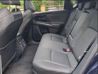 Subaru Solterra 71.4 kWh Premium AWD - 14
