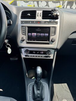 Predám VW Polo 1.4 TDi DSG 40 years Edition - 14