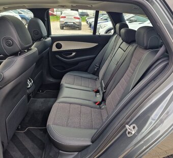 MERCEDES-BENZ E TRIEDA KOMBI 300 DE T / MOŽNÝ ODPOČET DPH - 14
