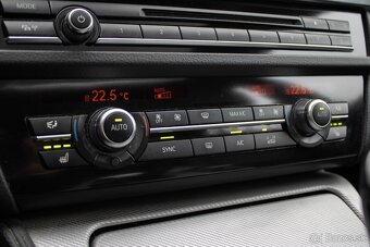 BMW Rad 5 LCI 530d xDrive M Sport 103tis.km DPH - 14