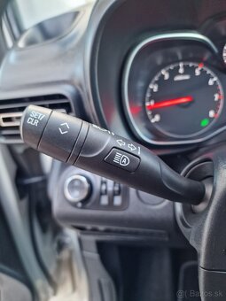 Opel Combo Life 1.2Turbo 130K AT/8 Edition PLus SR 1majiteľ - 14