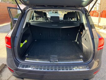 Volkswagen Tuareg 3.0TDI Comfortline DSG 4x4 - 14