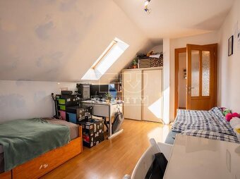 TUreality ponúka na predaj 5 izbový rodinný dom v centre... - 14