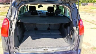 Peugeot 5008 2.0 HDi 110kW - 14
