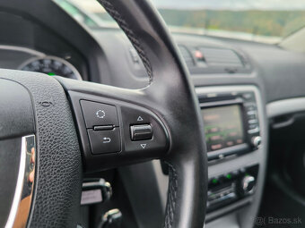 Škoda Octavia Combi TDI DSG 2012 Elegance - 14