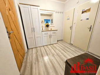 Na prenájom zariadený 2 izbový byt v centre, Trenčín, ul. 28 - 14