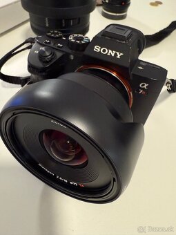 Zeiss Batis 18mm F2.8 - 14