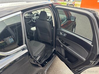 S-MAX - 14