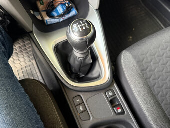 Toyota Yaris Cross - 14