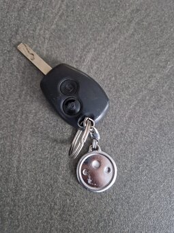 Renault Clio - 14