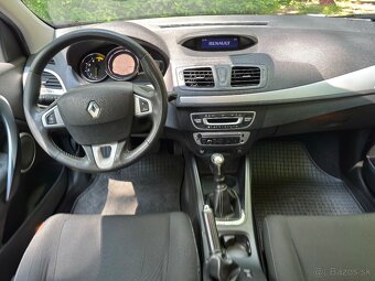 Renault Megane kombi 1.5 diesel manuál - 14