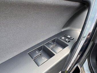 Toyota Auris combi 1.6 97kW, 2017, SK auto,100000km - 14