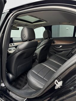 Mercedes Benz E350d 4Matic - 14