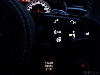 AUDI R8 VOLANT SPORTOVY --- START/STOP - DRIVE SELECT karbon - 14