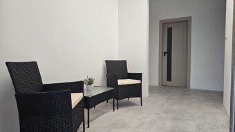 Novostavba rodinného domu napojená na všetky IS, Fintice - 14