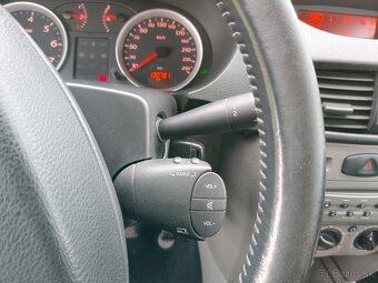Renault thalia 2009 - 14