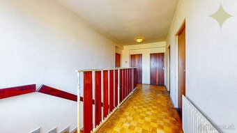 Na predaj 6 izbový rodinný dom v radovej zástavbe v Lučenci  - 14