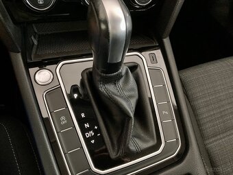 Volkswagen Passat Variant 2.0 TDI DSG - 14