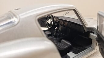 1:18 FERRARI 250GT BERLINETTA - 14