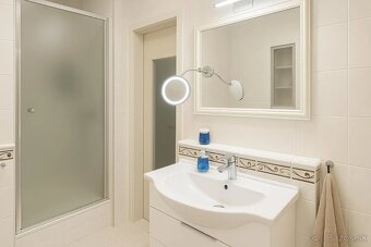PRENÁJOM veľkého 4iz bytu  až 200m2 +  záhrada, bazen,sauna, - 14