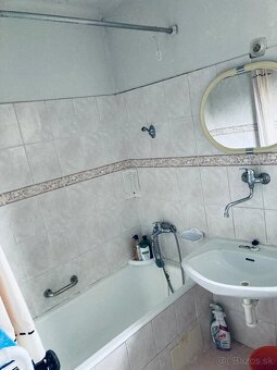 Rodinný dom v obci Haniska - 14