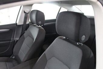 Volkswagen Passat 2.0 TDI Comfortline - 14