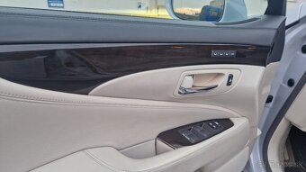 LEXUS LS600HL _ NOVÁ HYBRIDNÁ BATÉRIA - 14