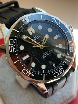 Omega Seamaster 007 “On Her Majesty’s Secret” 42mm - 14