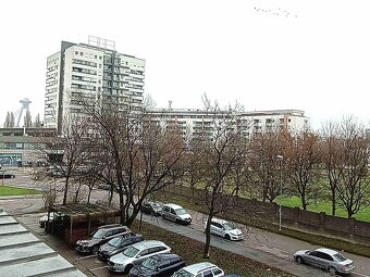 1-izbový byt vo vyhľadávanej lokalite, Nobelovo námestie, BA - 14