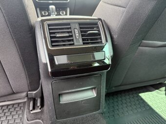 Škoda Superb Combi 2.0 TDI SCR Ambition DSG - 14