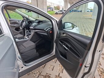 Ford Kuga 2.0 TDCI 4x4 110 kw - 14