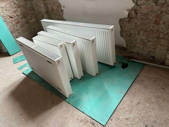 plastove okna + dvere ,plynovy kotol ,radiatory - 14
