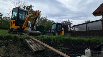 Pokládka zámkovej dlažby ,ploty  maľovanie ,úprava pozemkov - 14