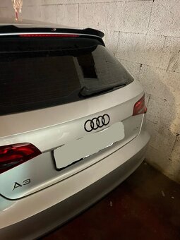 AUDI Čierne lesklé znaky - 14