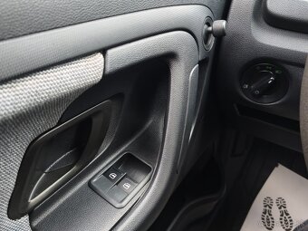 Škoda Roomster 1.2 TSI 63kW Plus Edition - 14