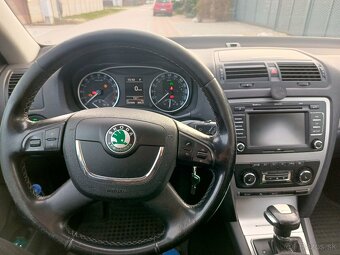 Škoda Octavia 1.6tdi combi dsg - 14