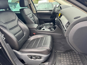 Volkswagen Touareg II 3.0 V6 TDI BMT 4MOTION - 14