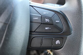 Iveco Daily, 35C160 3,0 Skříň 19m3+čelo+klima+tuplák - 14