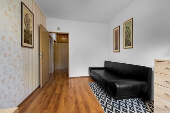 Na predaj rodinný dom Láb, veľký pozemok, tichá ulica - 14