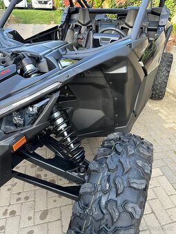 CAN-AM MAVERICK X3 Turbo RS - 14