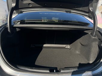 Mercedes-Benz C220 Sedan - 14