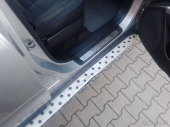 Predám Hyundai Santa fe 2.2 CRDi r.v.2007 - 14