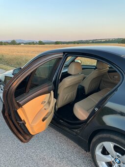 Predám BMW 520d 120kw Facelift 2007 AT6 - 14