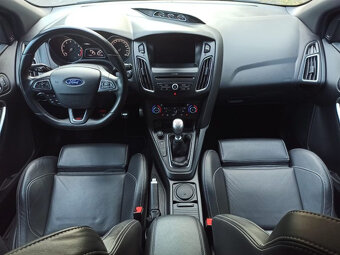 Ford Focus ST Kombi 2.0 EcoBoost Cupra Gti RS - 14