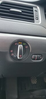 Volkswagen Jetta 2,0 TDI Highline manuál - 14