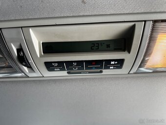 Volkswagen T5 Caravelle - 14