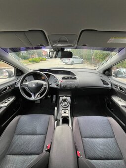 Honda Civic 1.4 benzín, 2009, 73 kW, 233567 km - 14